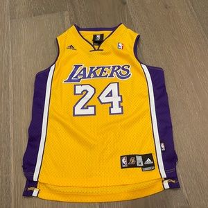 Kobe Bryant Lakers jersey